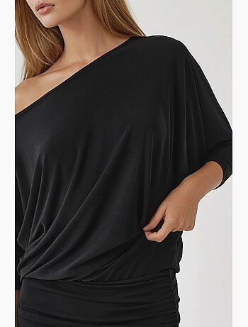 Robe mini ajustée à col asymétrique busem