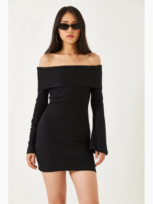 Robe mini bardot ajustée lucci - Kiabi Robe mini bardot ajustée lucci - Kiabi