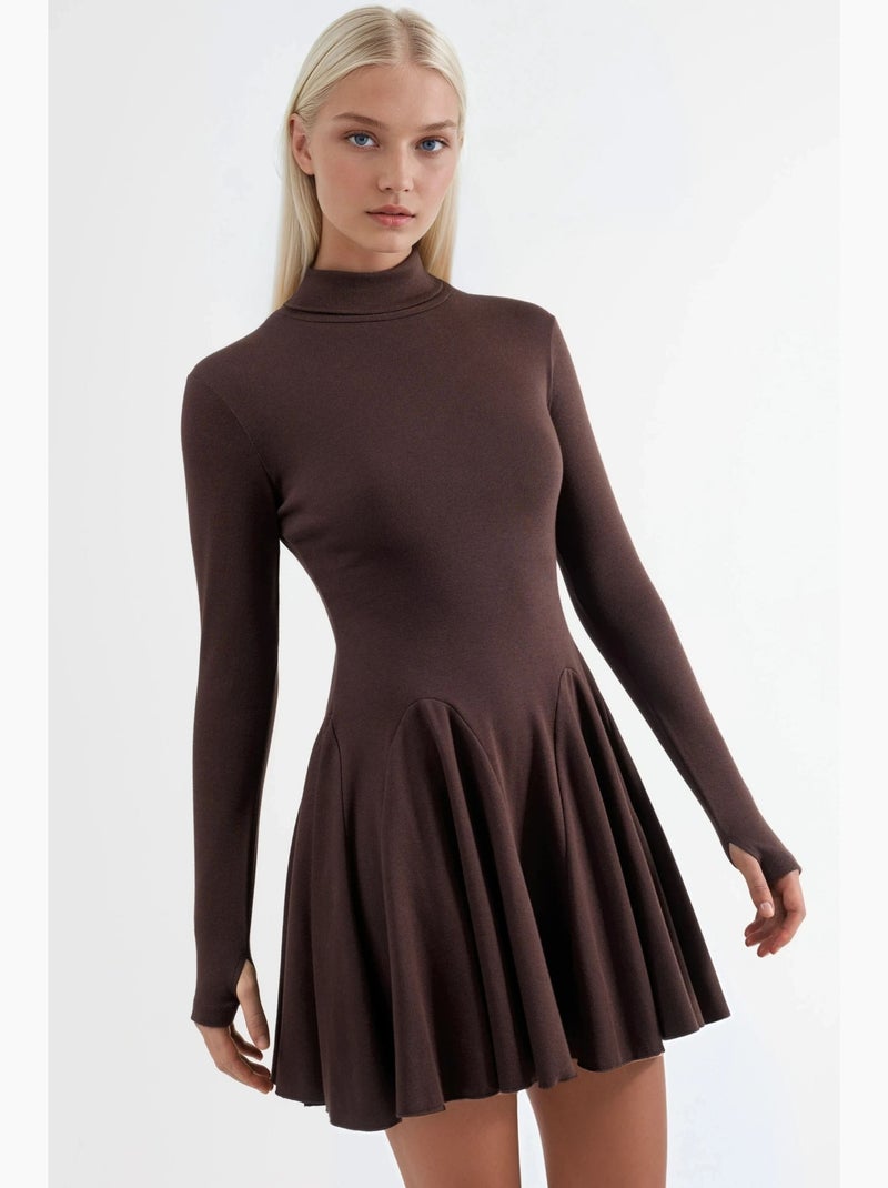 Robe mini col roulé en jersey avec empiècements busem Marron foncé - Kiabi