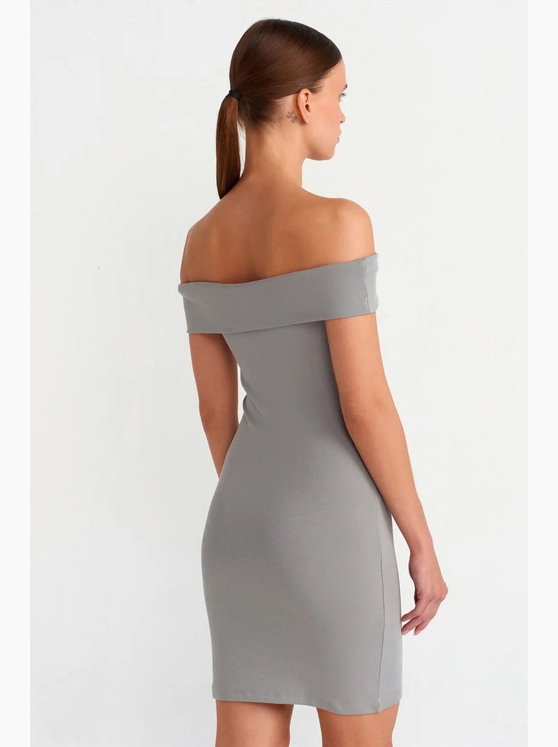 Robe mini moulante à épaules dénudées dilvin Gris - Kiabi