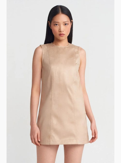Robe mini sans manches en similicuir dilvin - Kiabi Robe mini sans manches en similicuir dilvin - Kiabi