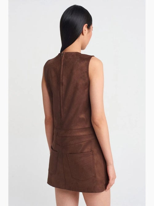 Robe mini sans manches en similicuir dilvin - Kiabi Robe mini sans manches en similicuir dilvin - Kiabi