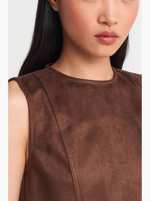 Robe mini sans manches en similicuir dilvin - Kiabi Robe mini sans manches en similicuir dilvin - Kiabi