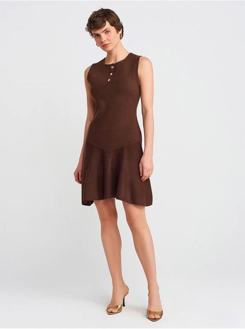 Robe mini skater en maille sans manches dilvin - Kiabi Robe mini skater en maille sans manches dilvin - Kiabi