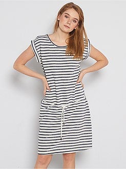 Robe molletonnée rayée et pailletée - Kiabi