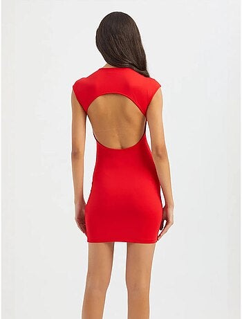 Robe moulante courte à col ras du cou et manches courtes avec découpe au dos