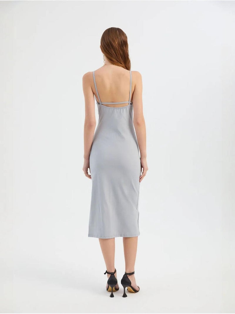 Robe moulante mi-longue à bretelles spaghetti et encolure dégagée avec fente latérale Gris - Kiabi