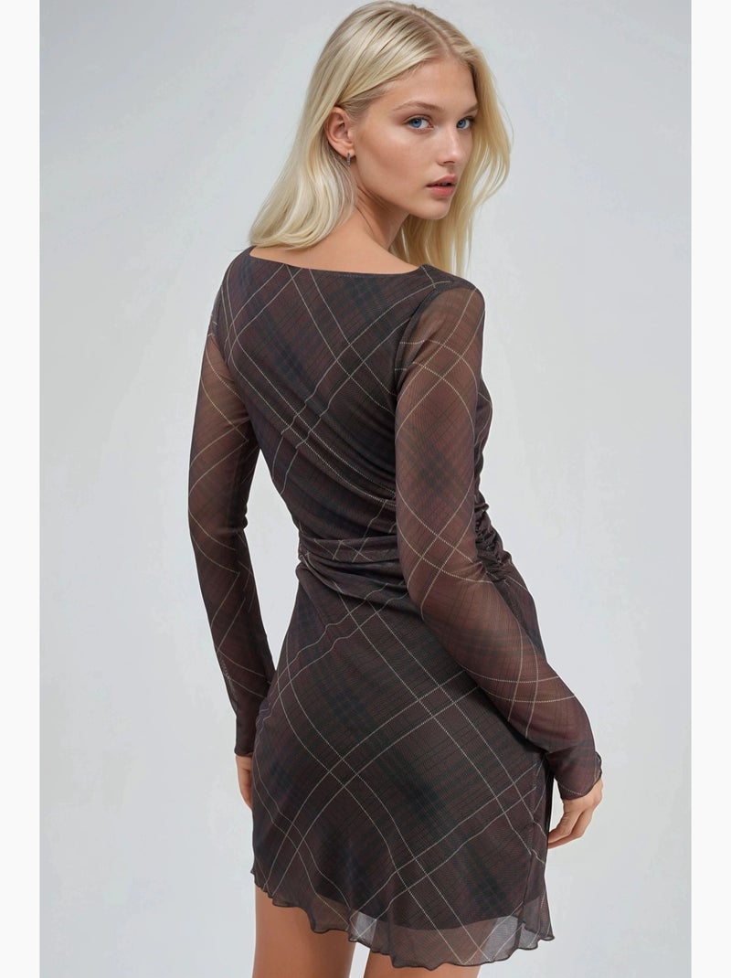 Robe moulante mini à carreaux avec encolure bateau busem Marron clair - Kiabi