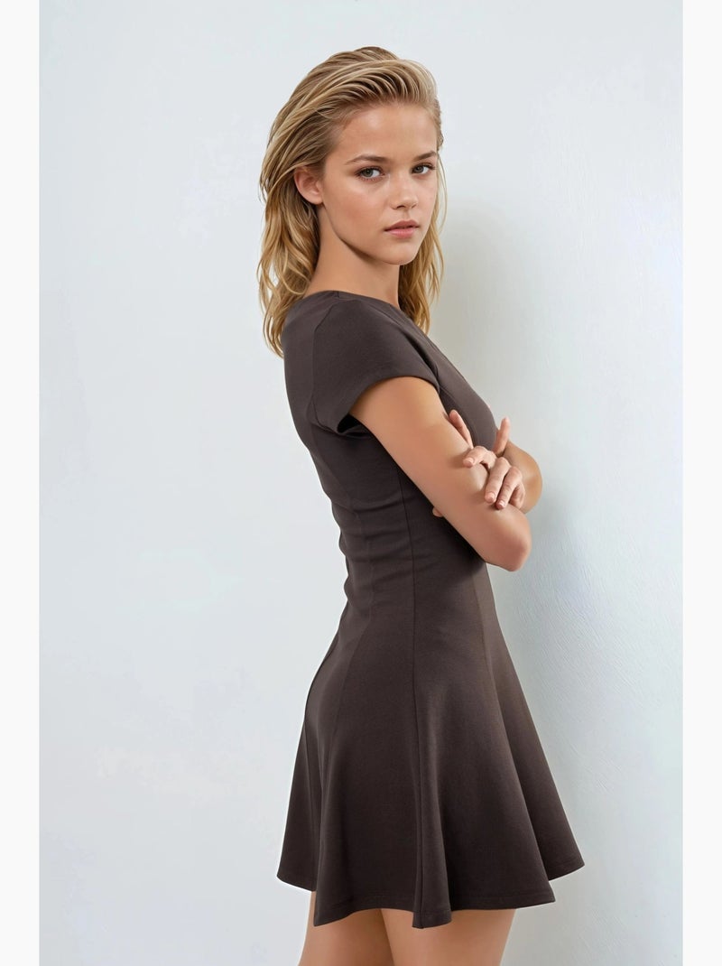 Robe patineuse courte à col en u busem Marron foncé - Kiabi