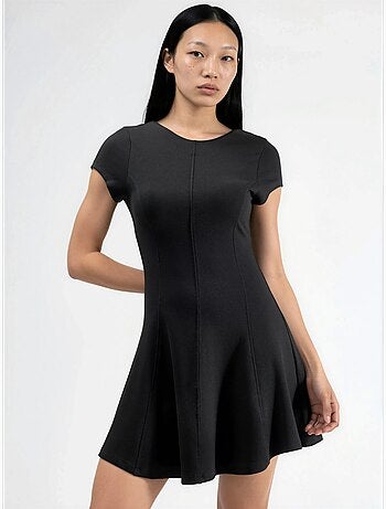Robe patineuse courte à col en u busem