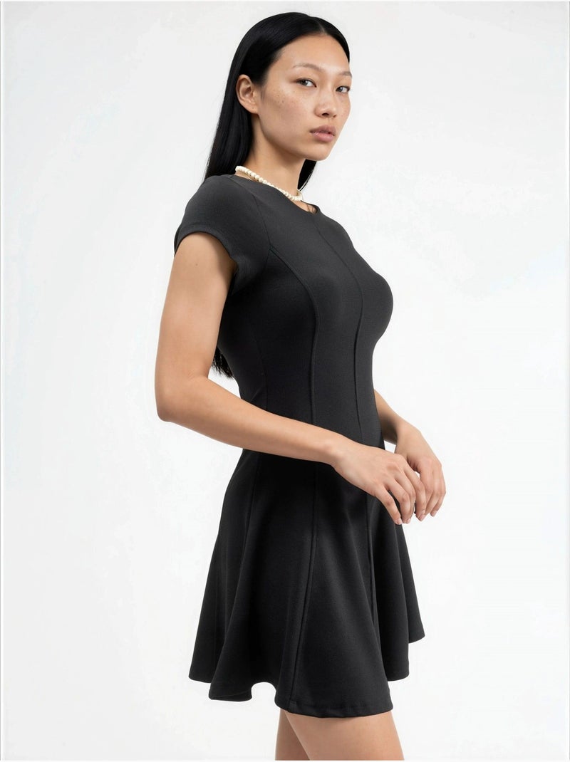Robe patineuse courte à col en u busem Noir - Kiabi