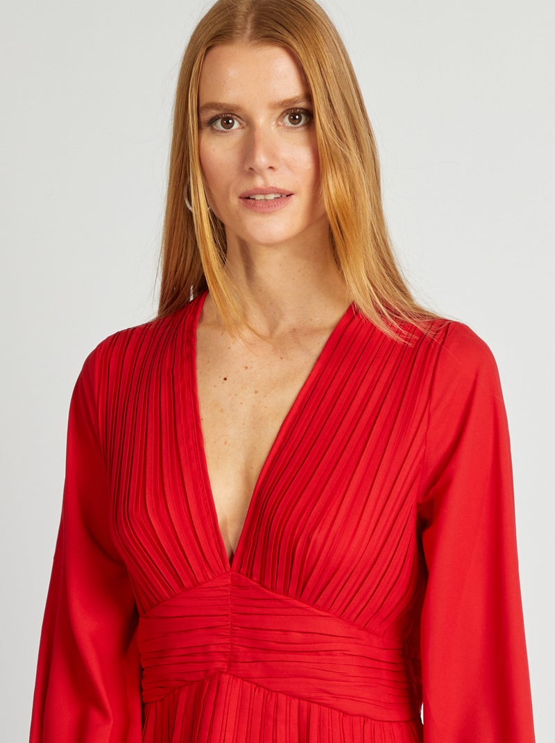 Robe plissée à col V rouge - Kiabi