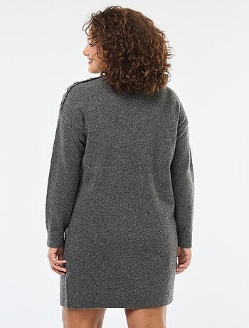 Robe pull avec boutons fantaisies à l'épaule