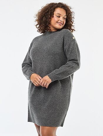 Robe pull avec boutons fantaisies à l'épaule