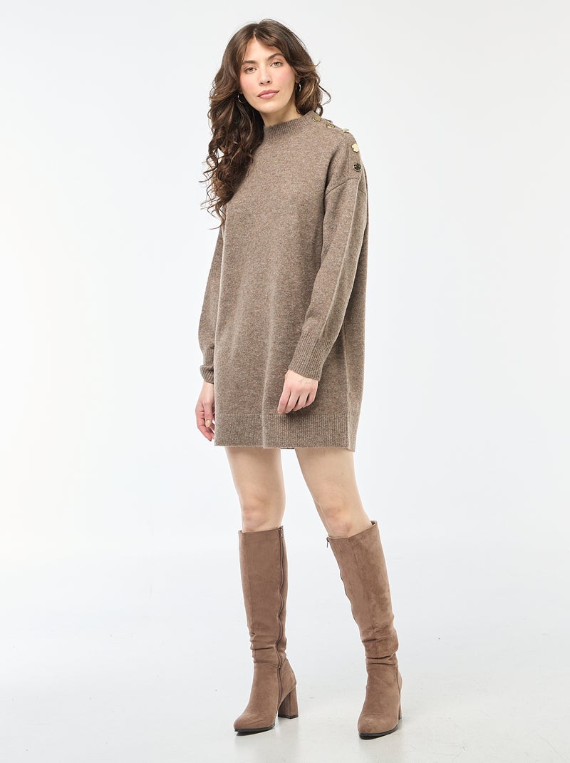 Robe pull avec boutons fantaisies Beige - Kiabi