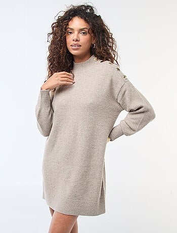 Robe pull avec boutons fantaisies