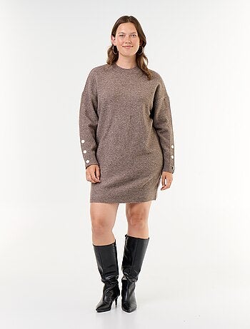 Robe pull avec manches boutonnées