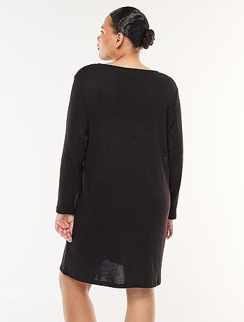 Robe pull coupe courte en maille lourde