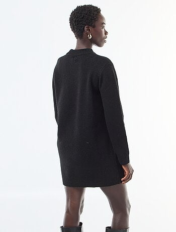 Robe pull courte avec col à strass