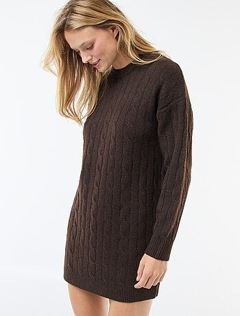 Robe pull courte en maille torsade