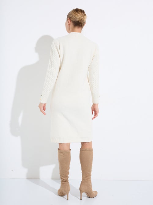 Robe-pull courte tricot uni col rond - Kiabi