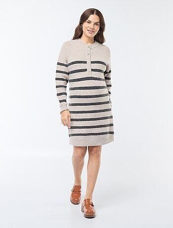 Robe pull d'allaitement à ouverture boutonnée