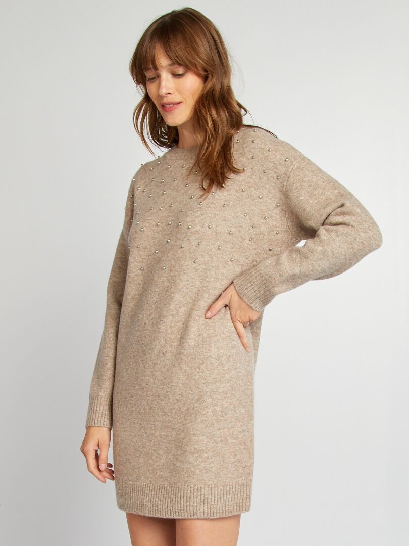 Robe pull en maille avec perles Beige - Kiabi