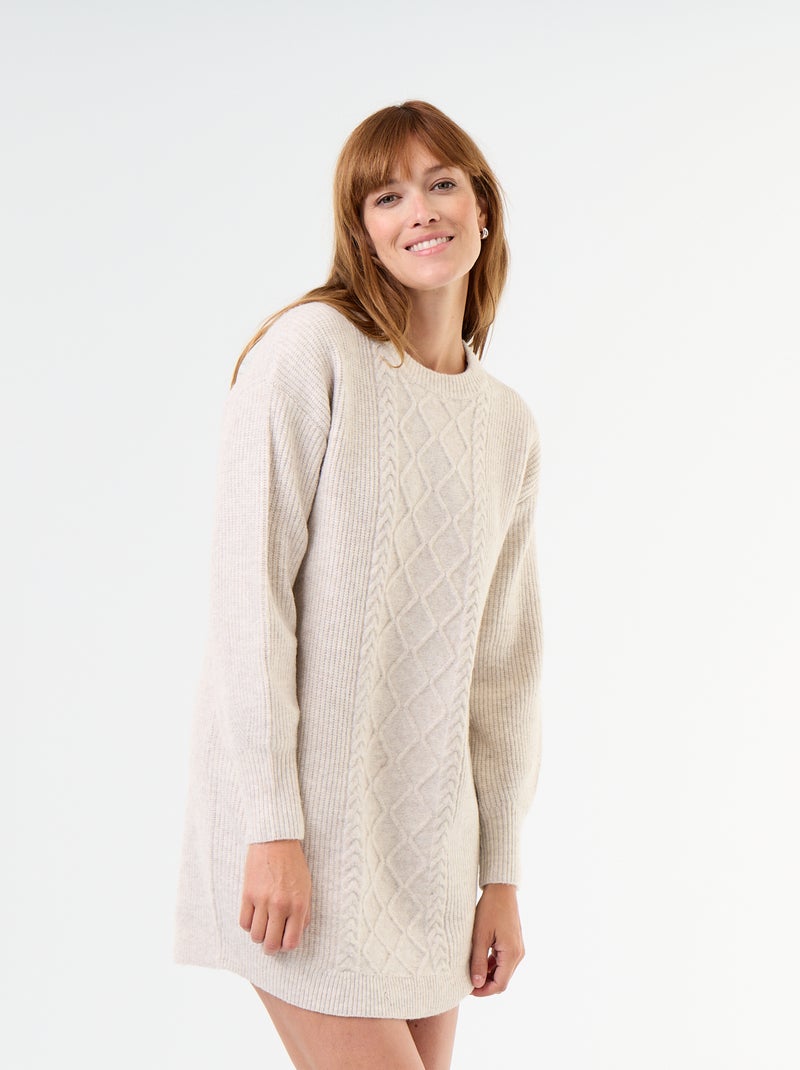 Robe pull en maille torsadée Beige - Kiabi
