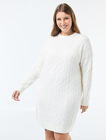 Robe pull en maille torsadée
