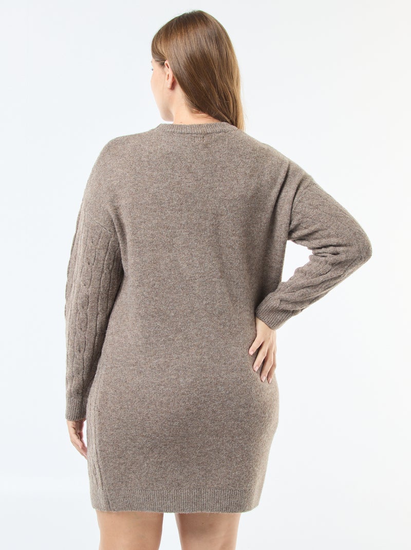 Robe pull en maille torsadée Taupe - Kiabi