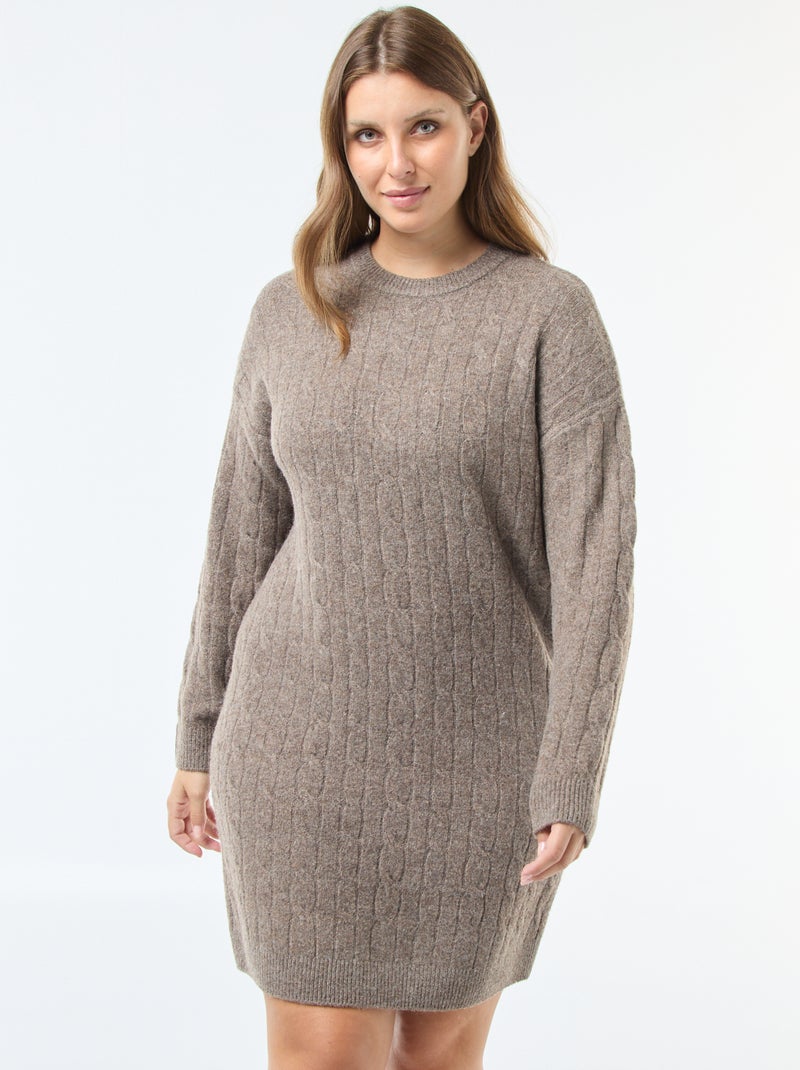 Robe pull en maille torsadée Taupe - Kiabi