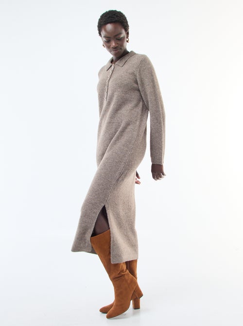 Robe pull longue avec col polo fantaisie - Kiabi