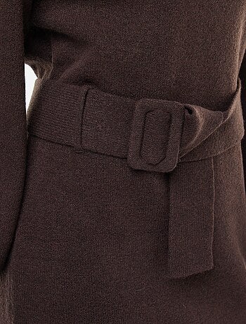 Robe pull manches longues avec ceinture