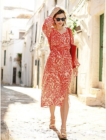 Robe satinée coupe ample