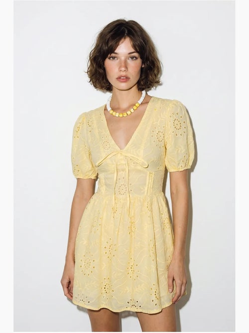 Robe skater courte brodée lucci - Kiabi