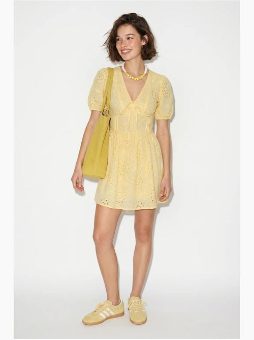 Robe skater courte brodée lucci - Kiabi