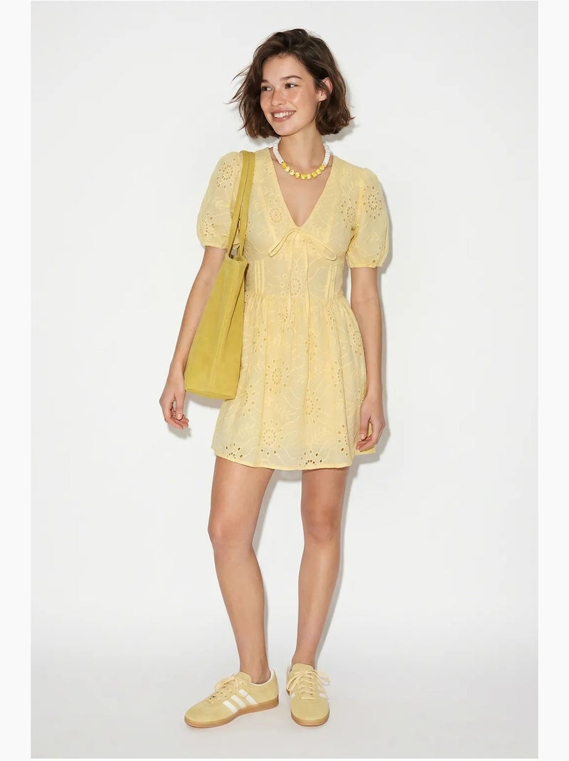 Robe skater courte brodée lucci Jaune citron - Kiabi