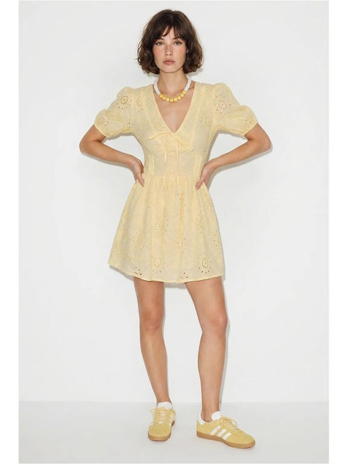 Robe skater courte brodée lucci - Kiabi