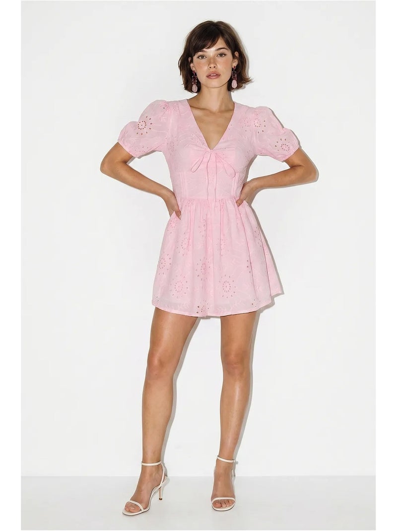 Robe skater courte brodée lucci Rose dragée - Kiabi