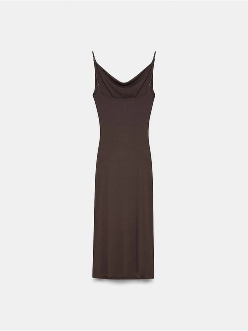 Robe slip midi sans manches dilvin - Kiabi Robe slip midi sans manches dilvin - Kiabi