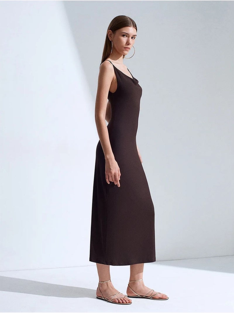 Robe slip midi sans manches dilvin Marron chocolat - Kiabi