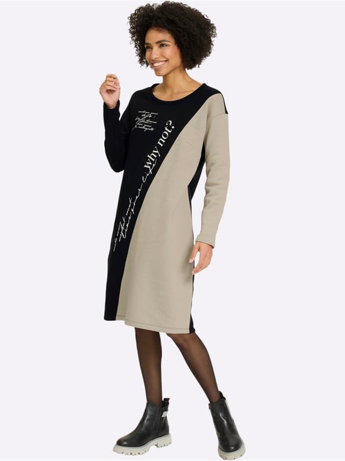 Robe Sweat Qualité Coton Doux Sur La Peau - Taille Standard - Helline - Kiabi Robe Sweat Qualité Coton Doux Sur La Peau - Taille Standard - Helline - Kiabi