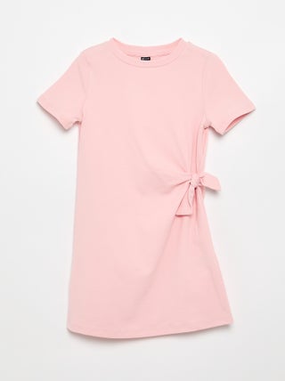 Robe t-shirt avec nœud sur le côté