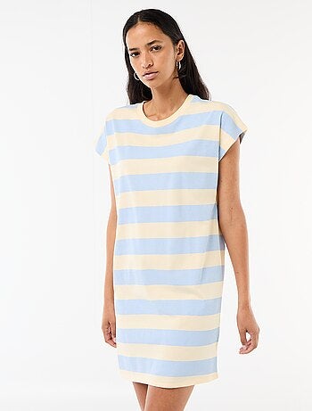 Robe t-shirt courte à manches corutes