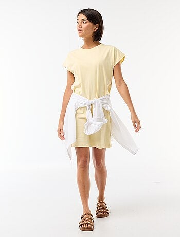 Robe t-shirt courte à manches corutes