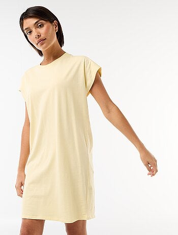 Robe t-shirt courte à manches corutes