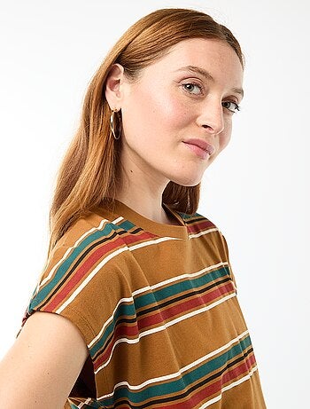 Robe t-shirt courte à manches corutes