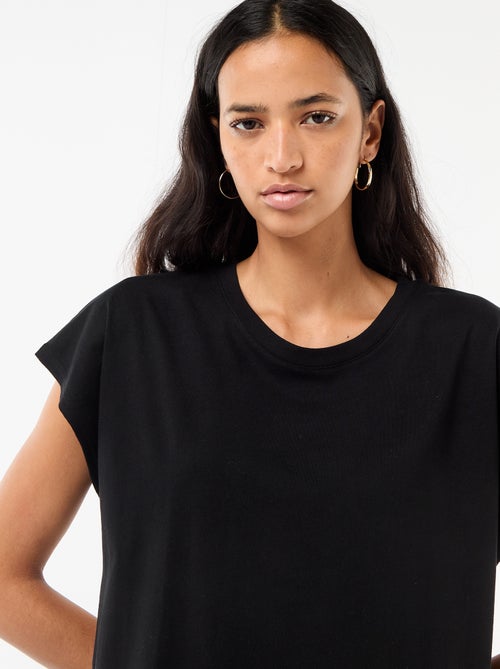 Robe t-shirt courte à manches corutes - Kiabi
