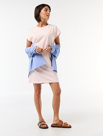 Robe t-shirt courte à manches corutes