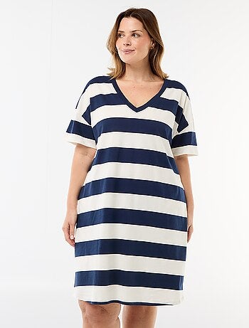 Robe t-shirt courte à manches courtes